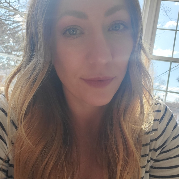 Meet your Posher, Crystal - Picture 5 of 7